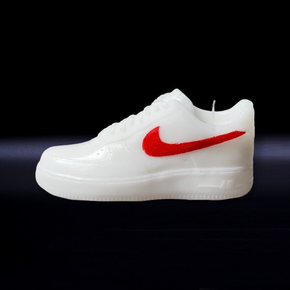 Nike Air Force 1 Low White / Red Candle Vegan Sneakers Bougie - España