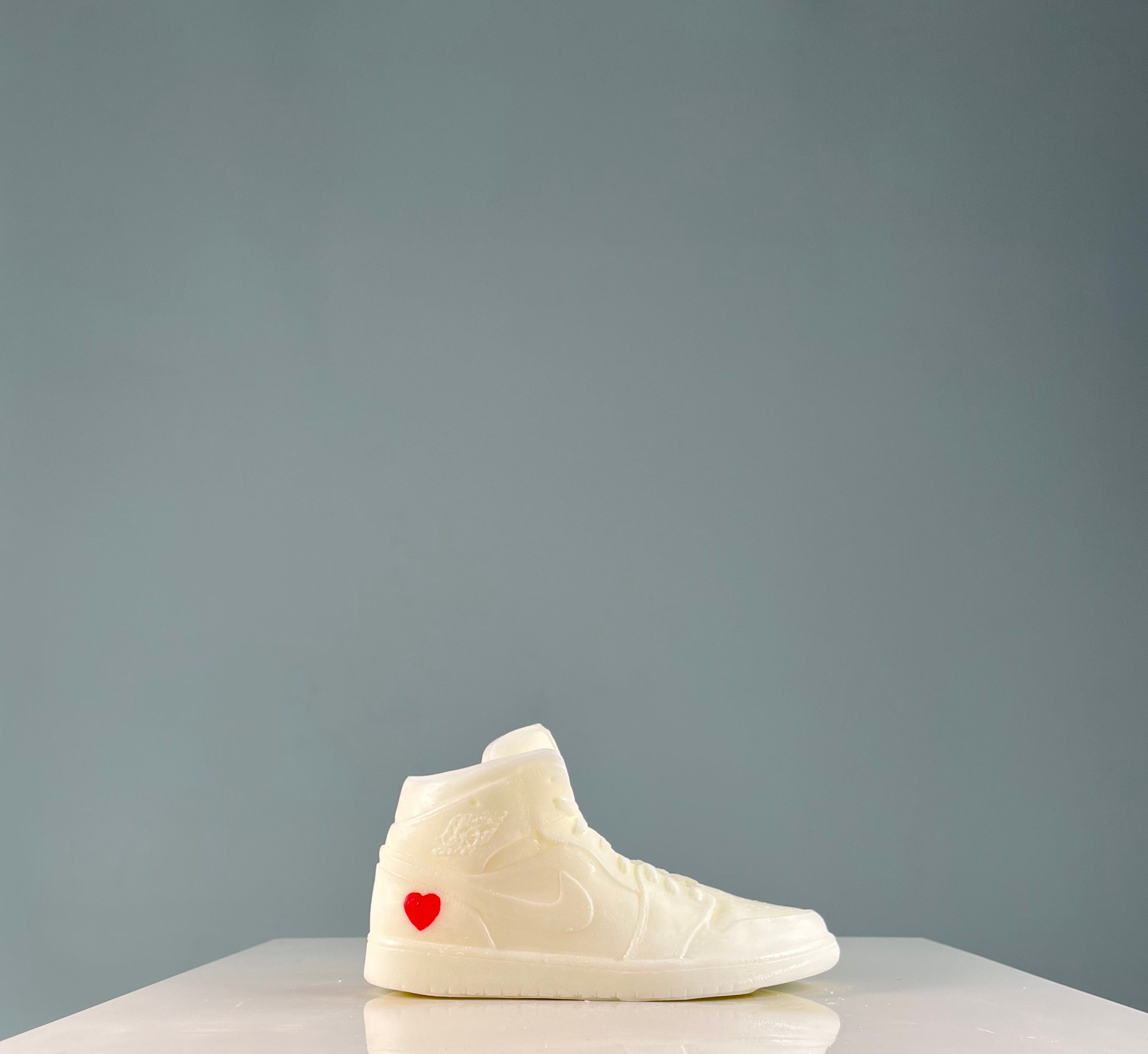 Bougie Nike Air Jordan 1 Mid Valentine's Day Og Retro Candlkicks 24 cm 9.5 in Candle Hi