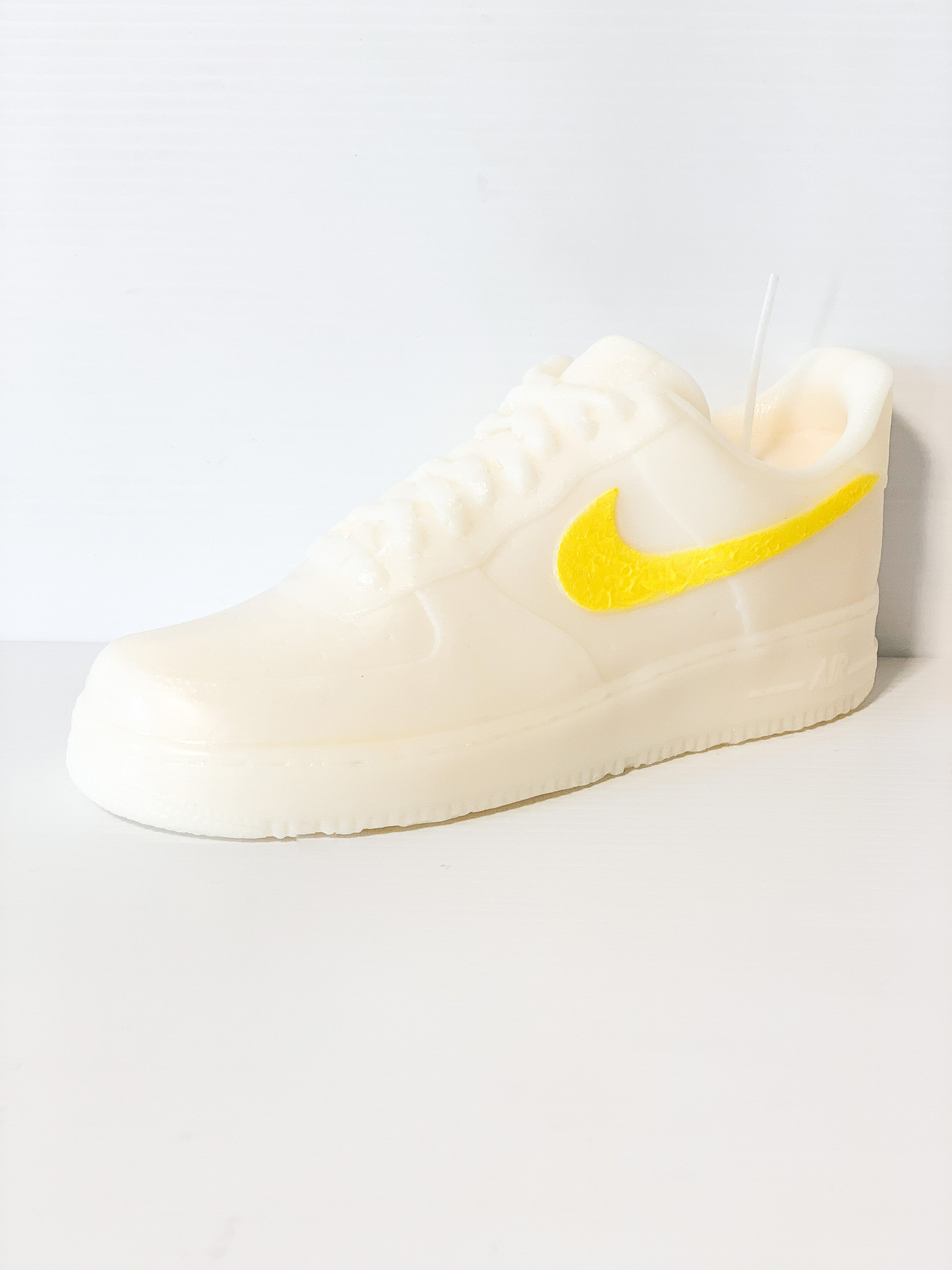 Nike Air Force 1 Laag Wit / Gele kaars Vegan Sneaker Bougie - Etsy Nederland