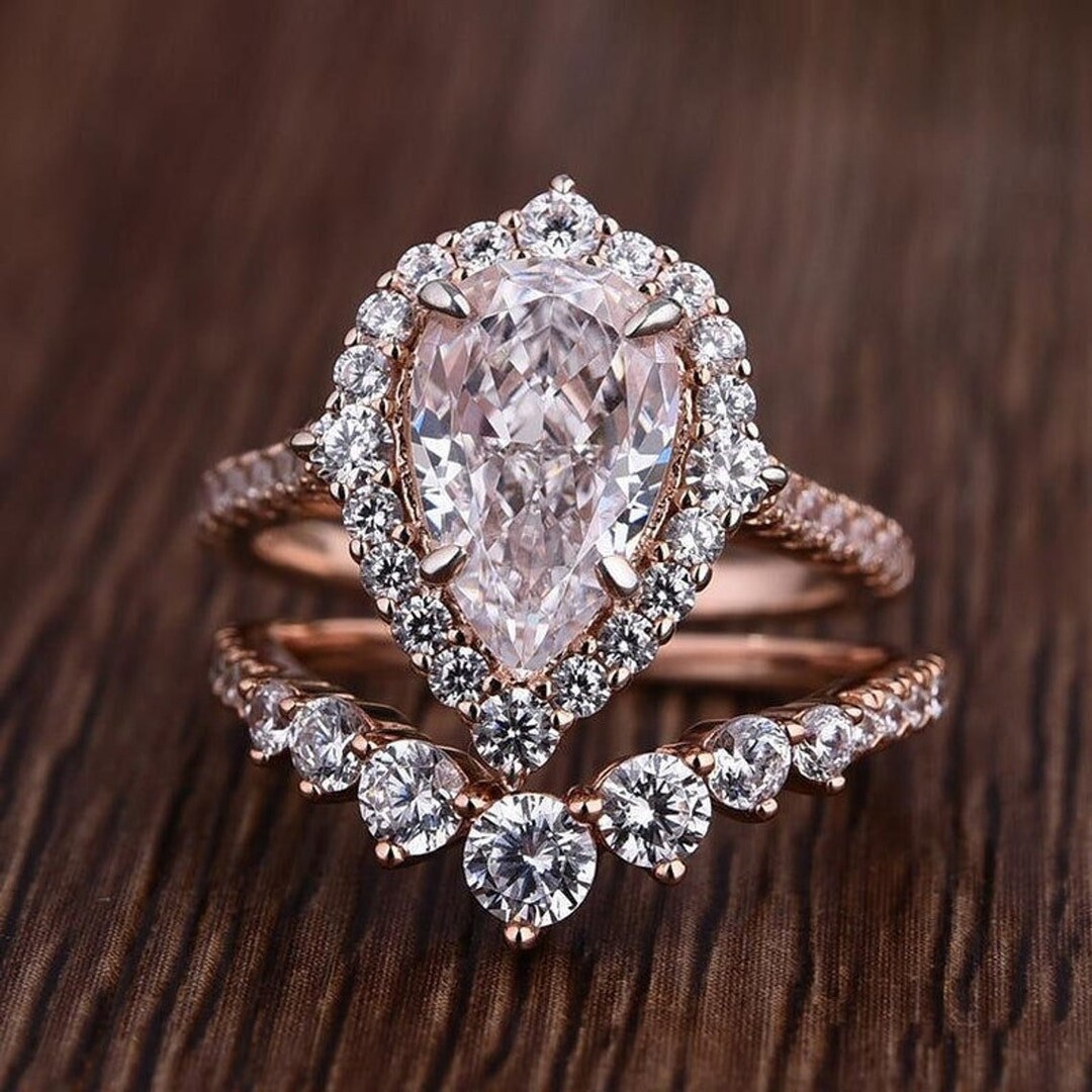Vintage Crushed Ice Pear Moissanite Halo Engagement Ring With Chevron Wedding Band 14K Solid