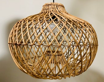 RATTAN LAMPSHADE - Handmade rattan lampshade, Wicker lamp, Rustic pendant light, chandelier, boho Pendant Light, Woven Lamp, light shade