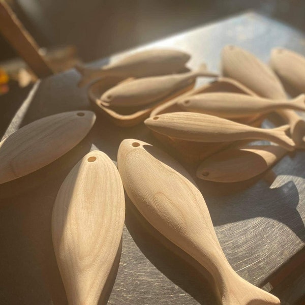 Wooden Fish for Crafting, Home & Room Décor, DIY Craft, Handmade Unfinished (Plain) Wood Fish, Wooden Fish Shape