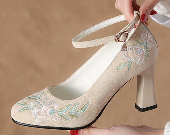 Bambine con deals i tacchi