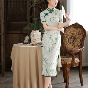 Plain cheongsam shop