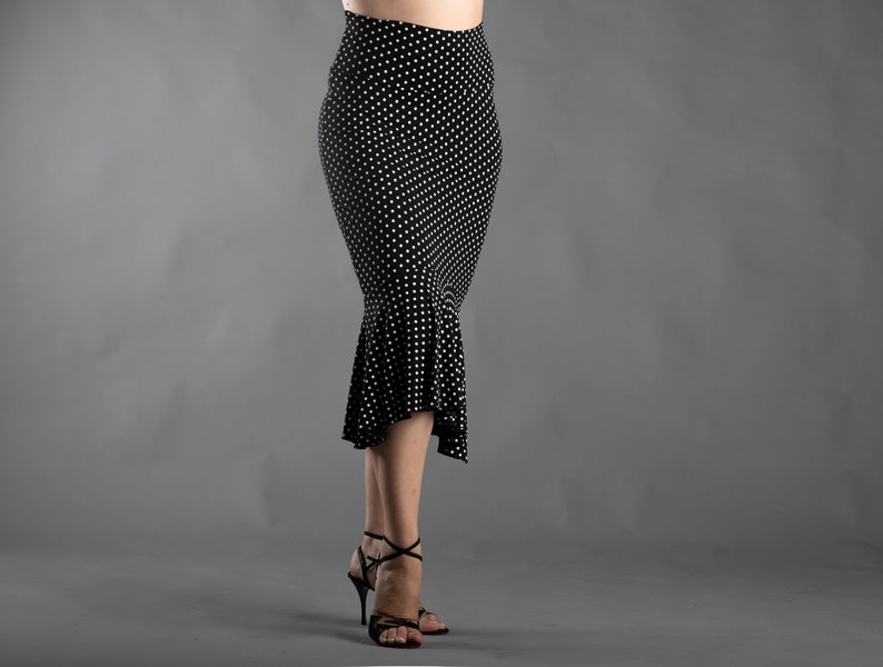 Polka dots tango skirt white, black and fucsia image 4