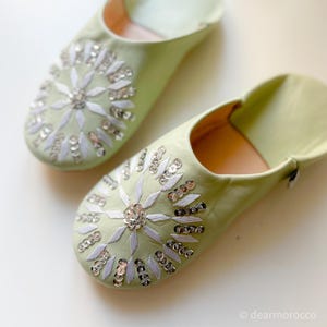 Moroccan leather Slipper Babouche //  Relaxing indoor shoes Handmade leather slippers