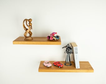 Floating Shelf in Solid Oak with Hidden Brackets