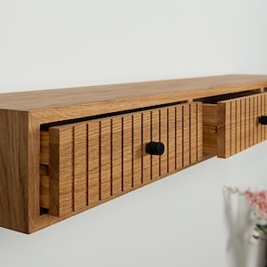 Floating Console Table with Three Fluted Drawers in Solid Oak – Entryway Use