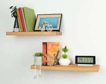 Floating Living Room Shelf in Solid Oak with Hidden Brackets