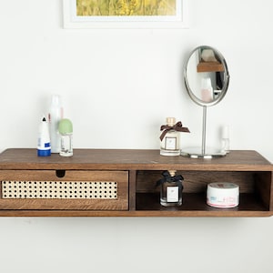 Tavolo da trucco galleggiante con cassetto e ripiano in rattan, organizer per trucco in rattan per toeletta, tavolo da toeletta in rovere, toletta, scrivania galleggiante in rovere
