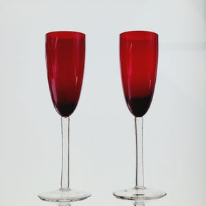 Vintage Red & Clear Fluted Champagne Glass Set Of 2, Elegant and Sophisticated Stemware for the Home, Wedding or Shower Gift, Valentines Day