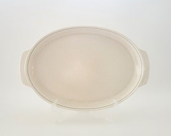 Lenox Silhouette 15" ovale flache Bratpfanne, gesprenkeltes Beige, blaue Akzentlinie, Temper-Ware, hergestellt in den USA, ca. 1977-87, Rosterpfanne aus Keramik