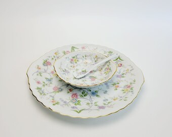 Andrea By Sadek Corona Floral Dessert Serving Set With Platter, Dessert Bowl & Spatula, Delicate Floral Design, Gold Tim, Japan c.1996-2006