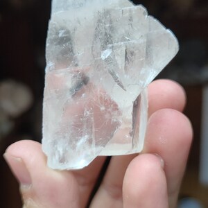 Cristal de calcite transparent