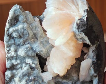 Stilbite geode in dark chalcedony