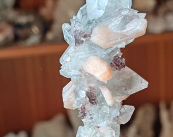 A+++ Doubly terminated apophyllite crystals in chalcedony stalactite with reddish heulandite and peach stilbite