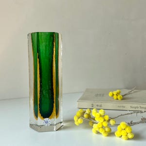 Vintage Murano Sommerso Glas Vase: Smaragdgrün & Gelbe Farbtöne