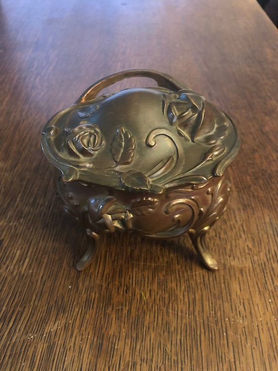 Vintage Art Nouveaux Jewelry/Trinket Box - 1930s
