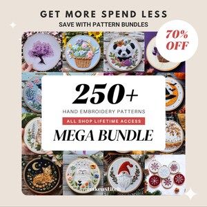 Pode incluir: Uma colagem de padr&otilde;es de bordado &agrave; m&atilde;o que apresenta uma variedade de desenhos, incluindo um panda, um gato, um gnomo, uma bruxa, uma cesta de flores, uma &aacute;rvore e flocos de neve. O texto "GET MORE SPEND LESS" e "SAVE WITH PATTERN BUNDLES" est&aacute; na parte superior da imagem. O texto "250+ HAND EMBROIDERY PATTERNS" e "ALL SHOP LIFETIME ACCESS" est&aacute; no centro da imagem. O texto "MEGA BUNDLE" est&aacute; na parte inferior da imagem. O texto "70% OFF" est&aacute; no canto superior direito da imagem.