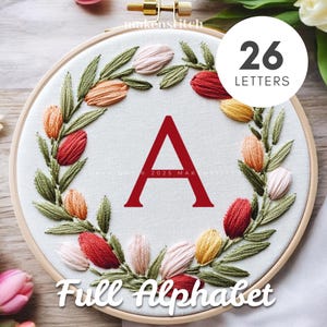 Bordado floral con alfabeto, paquete de alfabeto, patrones de bordado a mano, bordado de tulipanes, descarga instantánea en PDF, bordado para principiantes