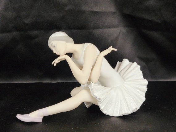 Death of the Swan Lladro 4855 Retired 2001 Matte Finish 