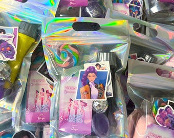 Bolsas de regalo de cumpleaños de estrellas del K-pop, recuerdos de cumpleaños de K-pop, bolsas de regalo prellenadas, lindos regalos con temática de K-pop para niños, recuerdos para fiestas infantiles