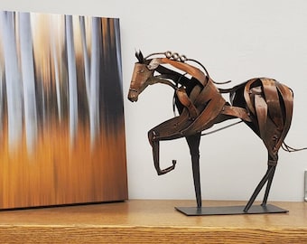 Handmade Rustic Metal Horse Sculpture: 3D Art Decor