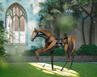 Kundenspezifische Metallpferdeskulptur - angepasst Ihre Themen, Größe und Farbe - personalisierte Geschenke - Handgemachte Metallpferdestatue für Haus und Garten