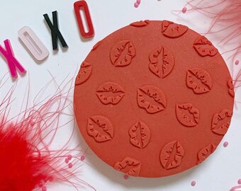 Kiss Pattern Embosser Cookie Stamp