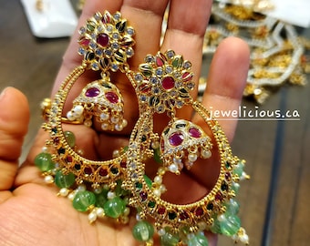Jhumka Grand Bali finition dorée avec perles de couleur jade