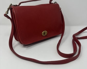 Vintage COACH Classic Companion Flap Red Leather Crossbody Bag