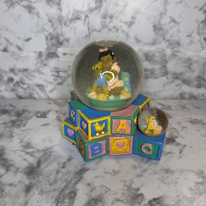 Vintage Westland Musical Snowglobe African American Baby Girl ABC Block - Brahm&#39;s Lullaby 1995 - Vintage Music Snowglobe First Baby