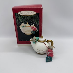 Vintage Hallmark Keepsake Two for Tea Mouse Christmas Holiday Ornament 1995. Vintage Handcrafted Ornament.