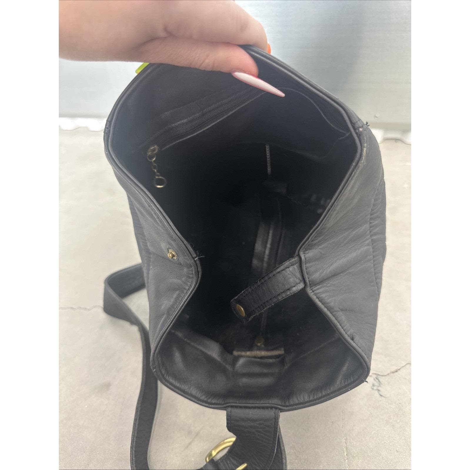 Coach 4160 Soho Sling Backpack Black Leather Vintage Y2K Bag Vintage y2k coach purses ♡ | 2000s Vintage Coach black mini  main image 3
