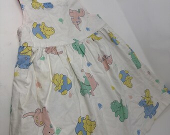 Vestido vintage com estampa de dinossauros em tons pastel - Feito à mão - Tamanho 2T