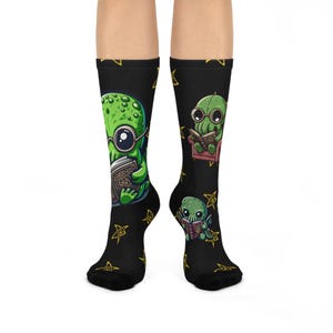 Kawaii Cthulhu Socks: Lovecraft Book Lover Cushioned Crew Socks