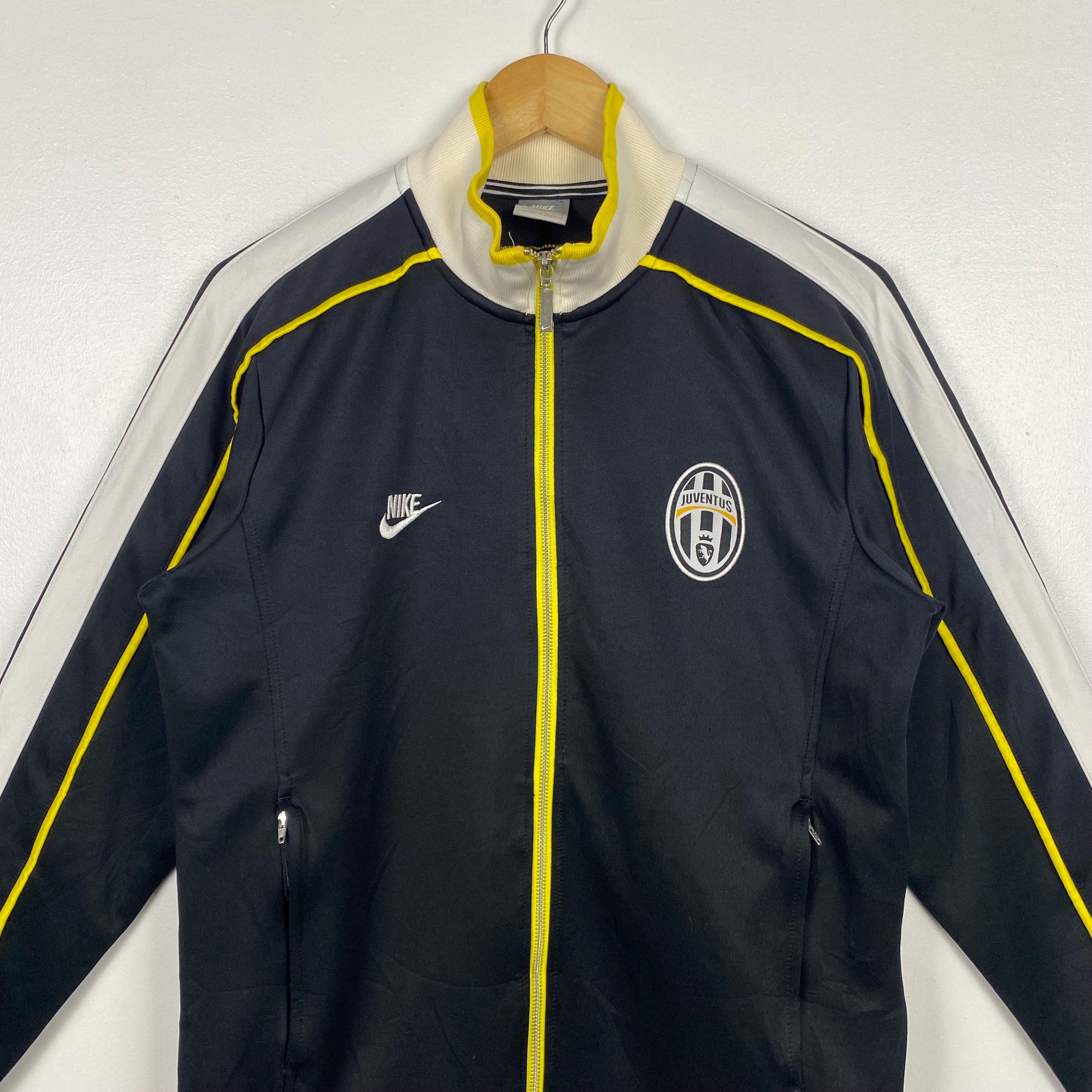 NIKE 00s Y2K Juventus down coat 刺繍 ロゴ 00s Y2K NIKE ナイキ ユベントス ジャケット フットボール