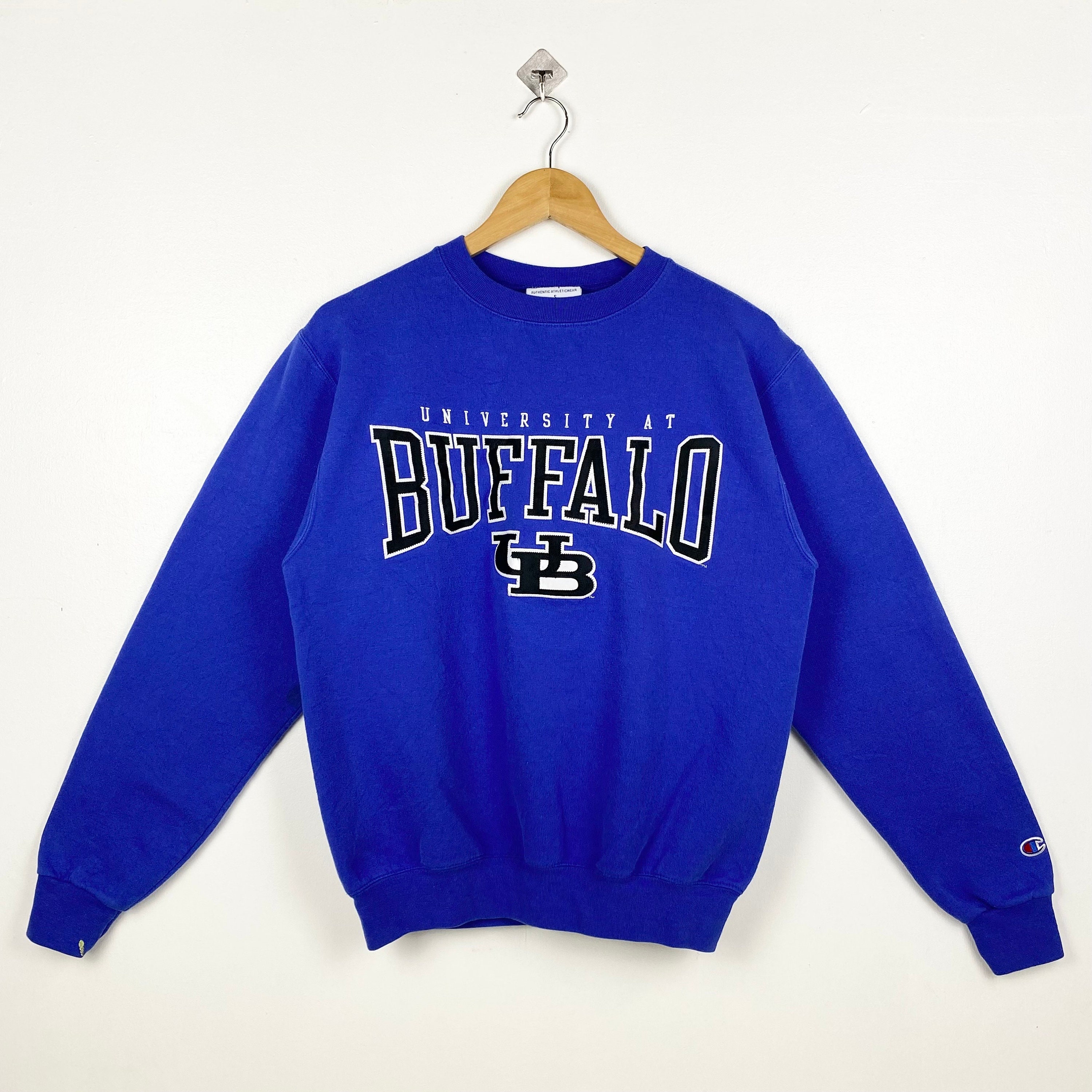 Made in U.S.A] Vintage MV Sports Buffalo University Heavy
