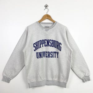 Vintage NCAA Shippensburg University ‘Raiders’ Crewneck Sweatshirt Print Logo Grey Color Men’s L