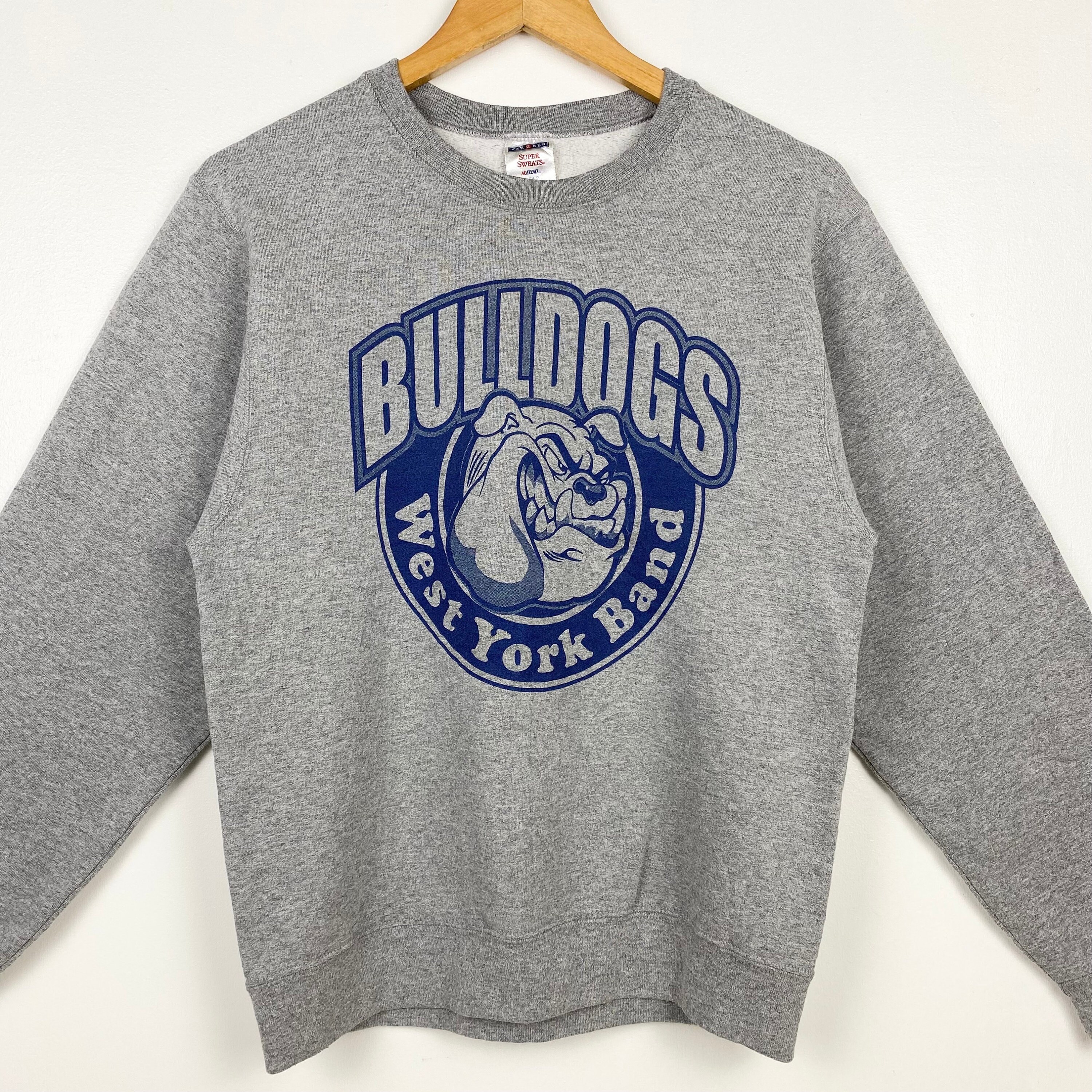 カレッジロゴ【BANDEL】FRONT LOGO CREWNECK BANDEL COLLEGE FRONT LOGO CREWNECK – BANDEL®︎｜公式
