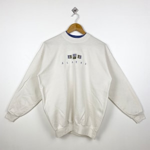 90s Alaska Crewneck Sweatshirt Embroidery Logo White Color Men’s M