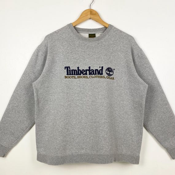 【Timberland】 ★ Small Logo Crew-neck ★ Timberland Box Fit Badge Logo Sweatshirt Green | Mainline