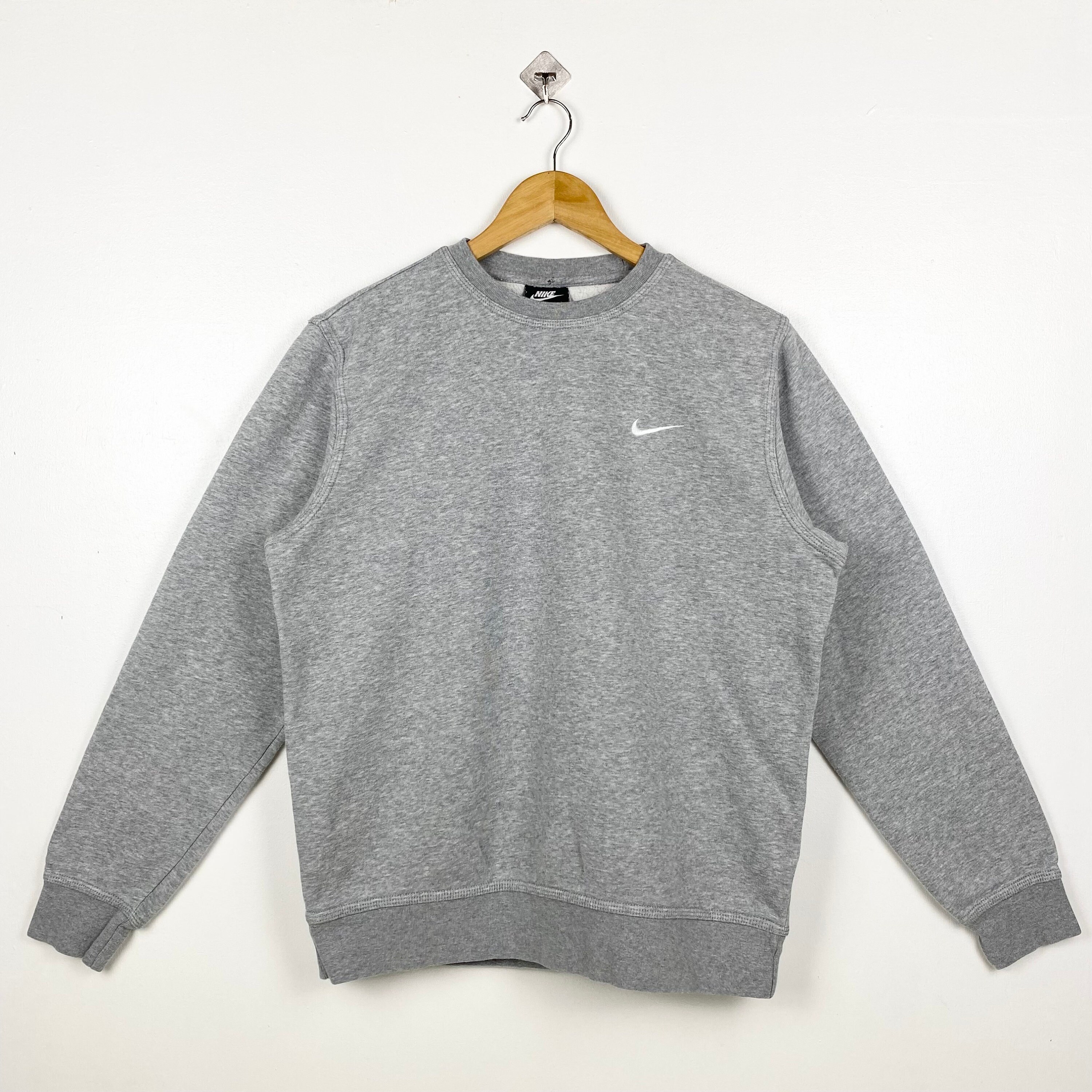 Nike grey crew neck sweater best sale