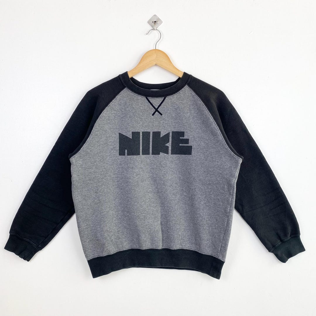 Vintage Nike Crewneck Sweatshirt Print Logo Grey, Black Color Mens Fit ...