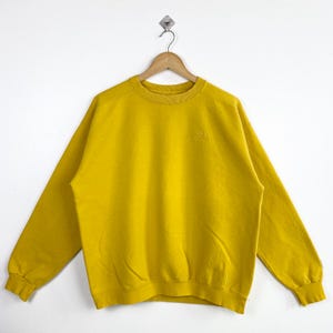 Vintage Distressed Starter Crewneck Sweatshirt Embroidery Logo Yellow Color Men’s M