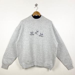 90s Art ‘Cat’ Crewneck Sweatshirt Embroidery Logo Grey Color Women’s XL