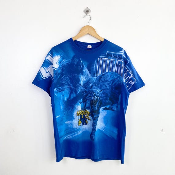 Kentucky Basketball Vintage Distressed T-Shirt Kentucky Basketball Vintage Distressed T-Shirt