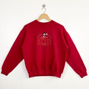 Disney 'Mickey Mouse' sweater met ronde hals uit de jaren 90, geborduurd logo, rode kleur heren Fit to S