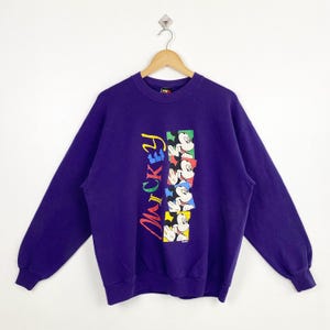 Jaren 90 Disney 'Mickey Mouse' sweatshirt met ronde hals en logo, paarse kleur herenkleding