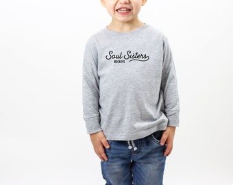 Piel de conejo 3302, Maqueta para niños, Maqueta modelo para niños pequeños, 3302 Heather Grey, Maqueta para niños pequeños, Maqueta para niños con camisa gris, manga larga para niños pequeños